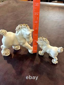 VINTAGE SPAGHETTI HORSE PONY PAIR OF FIGURINES 1950s WHITE With GOLD HAIR & ROSES