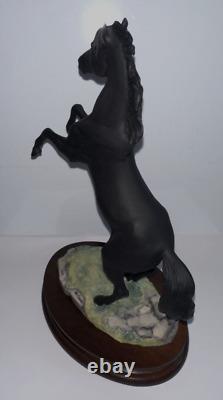 Vintage 1987 Fred Stone 185/3500 The Black Stallion Returns Figurine withBase