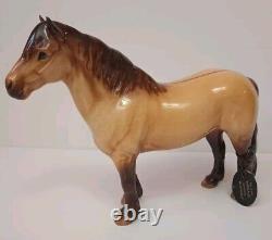 Vintage Beswick 7 Highland Pony Mackionneach (Leg Repaired)