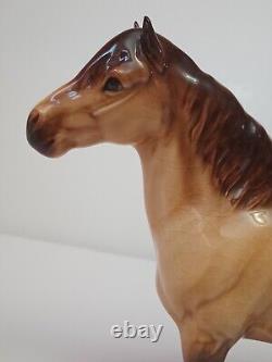 Vintage Beswick 7 Highland Pony Mackionneach (Leg Repaired)