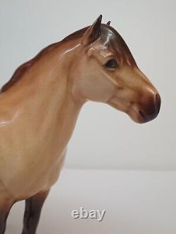 Vintage Beswick 7 Highland Pony Mackionneach (Leg Repaired)