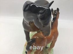 Vintage Beswick Mare And Foal Porcelain Horse Figurine