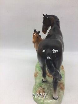 Vintage Beswick Mare And Foal Porcelain Horse Figurine