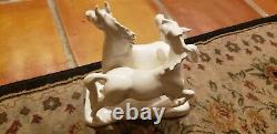 Vintage CORTENDORF Horses Trotting Porcelain, Embossed crown #2194 W. Germany