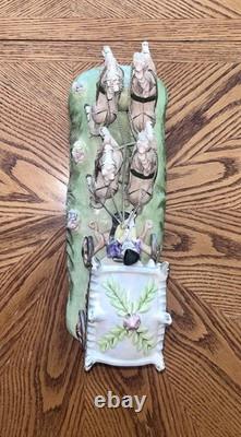 Vintage Capodimonte Porcelain Horse Drawn Carriage Italy EUC