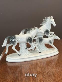 Vintage Carl Scheidig Grafenthal Porcelain Group Of Running Horses Figurine