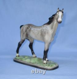 Vintage Ceramic Horse figurine TB Man Of War Goldscheider USA grey Everlast