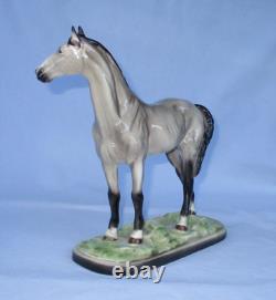 Vintage Ceramic Horse figurine TB Man Of War Goldscheider USA grey Everlast