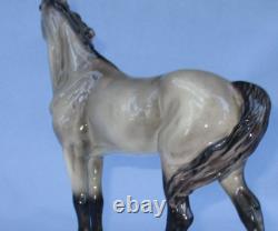 Vintage Ceramic Horse figurine TB Man Of War Goldscheider USA grey Everlast