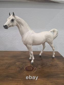 Vintage Hagen Renaker DW Nataf Arabian Large horse figurine Vintage Hagen Renaker DW Nataf Arabian Large horse figurine