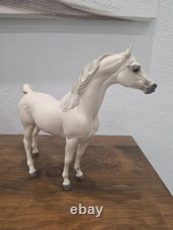 Vintage Hagen Renaker DW Nataf Arabian Large horse figurine Vintage Hagen Renaker DW Nataf Arabian Large horse figurine