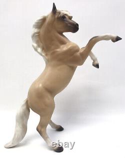 Vintage Hagen Renaker Palamino Stallion Horse Figurine King Cortez 8 1/8