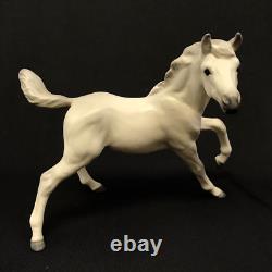 Vintage Hagen Renaker Yearling Horse Figurine Sky Chief in Matte White/Gray