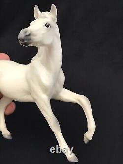 Vintage Hagen Renaker Yearling Horse Figurine Sky Chief in Matte White/Gray