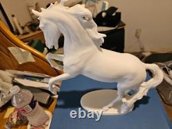 Vintage Kaiser (AK) Golden White Porcelain Horse Figurine Germany #380 signed Bo
