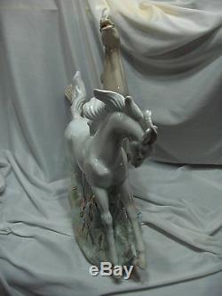 Vintage Large Porcelain 2 Stallions Horses Statue Figurine Sculpture NICE