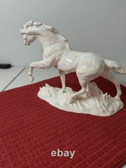 Vintage Maureen Love Ceramic Horse StatueWhite Pearl IridescentBEAUTIFUL
