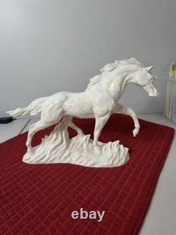 Vintage Maureen Love Ceramic Horse StatueWhite Pearl IridescentBEAUTIFUL