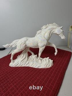 Vintage Maureen Love Ceramic Horse StatueWhite Pearl IridescentBEAUTIFUL