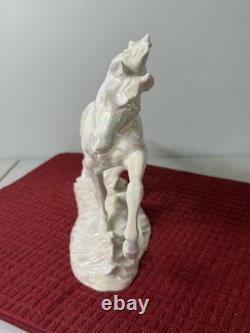 Vintage Maureen Love Ceramic Horse StatueWhite Pearl IridescentBEAUTIFUL