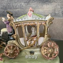 Vintage Porcelain CAPODIMONTE ITALY Cinderella Horse Drawn Carriage 14