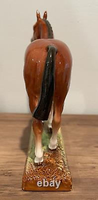 Vintage Royal Doulton Chestnut Horse Figurine HN 2571