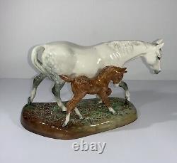 Vintage Royal Doulton Gude Grey Mare And Foal HN2532 Figurine Gorgeous Mint