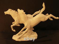 Vintage Wallendorfer Porzellan Art Deco Porcelain Figurine Running Horses