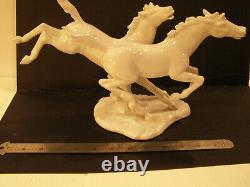 Vintage Wallendorfer Porzellan Art Deco Porcelain Figurine Running Horses