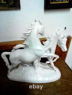 Vintage White Porcelain Figurine Horses Statue Sculpture 9.8 MADE IN GERMANY