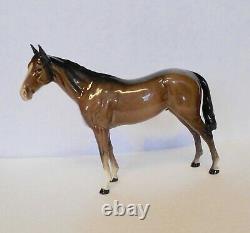 Vintage porcelain horse beswick england 9 long 8 1/4 tall beautiful horse look