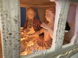 Vtg Lenwile Ardalt Japan Horse Drawn Carriage Regal Coach Musical TV Lamp 6817
