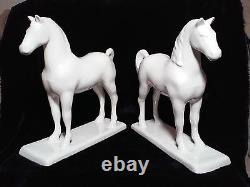 WHITE STANDING HORSE BOOKENDS / STATUE'S 10 PORCELAIN, Bisque