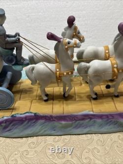Walt Disney World Park Porcelain Cinderella Horse Carriage Coach Figurine