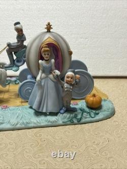 Walt Disney World Park Porcelain Cinderella Horse Carriage Coach Figurine (OR)