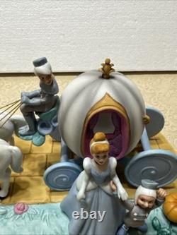 Walt Disney World Park Porcelain Cinderella Horse Carriage Coach Figurine (OR)