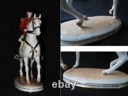 Wien Augarten Austria Hofburg Pirouette Spanish Horse Rider Porcelain Figurine