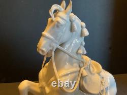 Wien Augarten Horse Sculpture # 1550 9 inch made in Austria Porcelain MINT